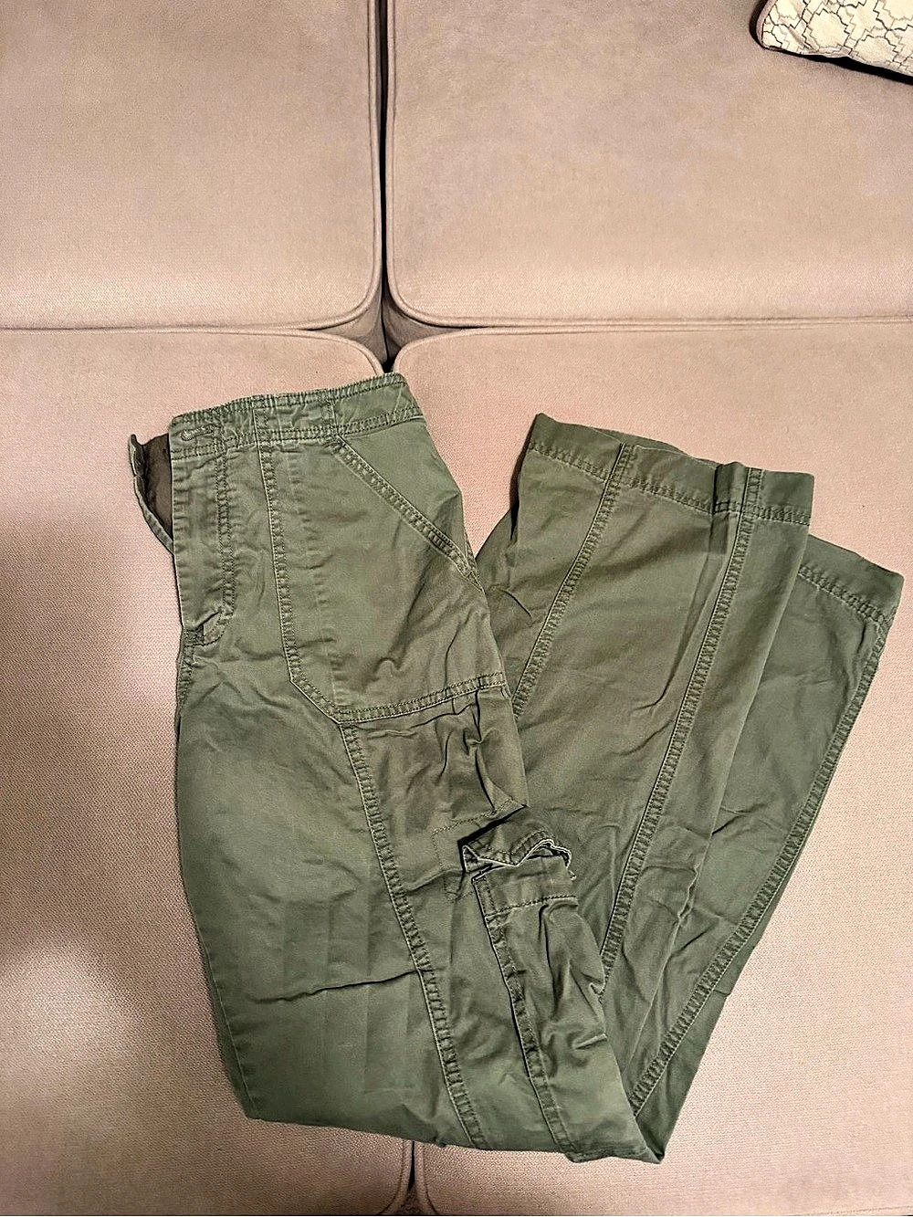 Abercrombie & Fitch Cargo Pants in Green